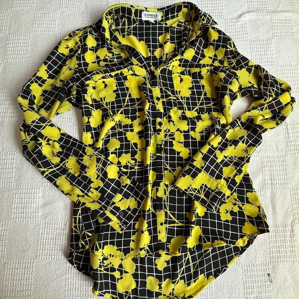 Express yellow floral print on black grid pattern blouse in a S.